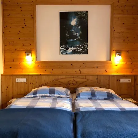 Ferienwohnung Staltner 아파트 슈라드밍